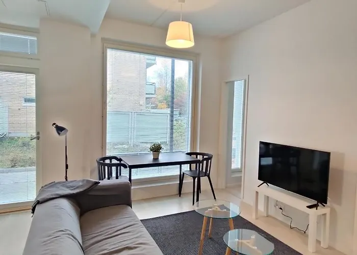 شقة Comfortable New One-bedroom For 3. Airport/tikkurila *